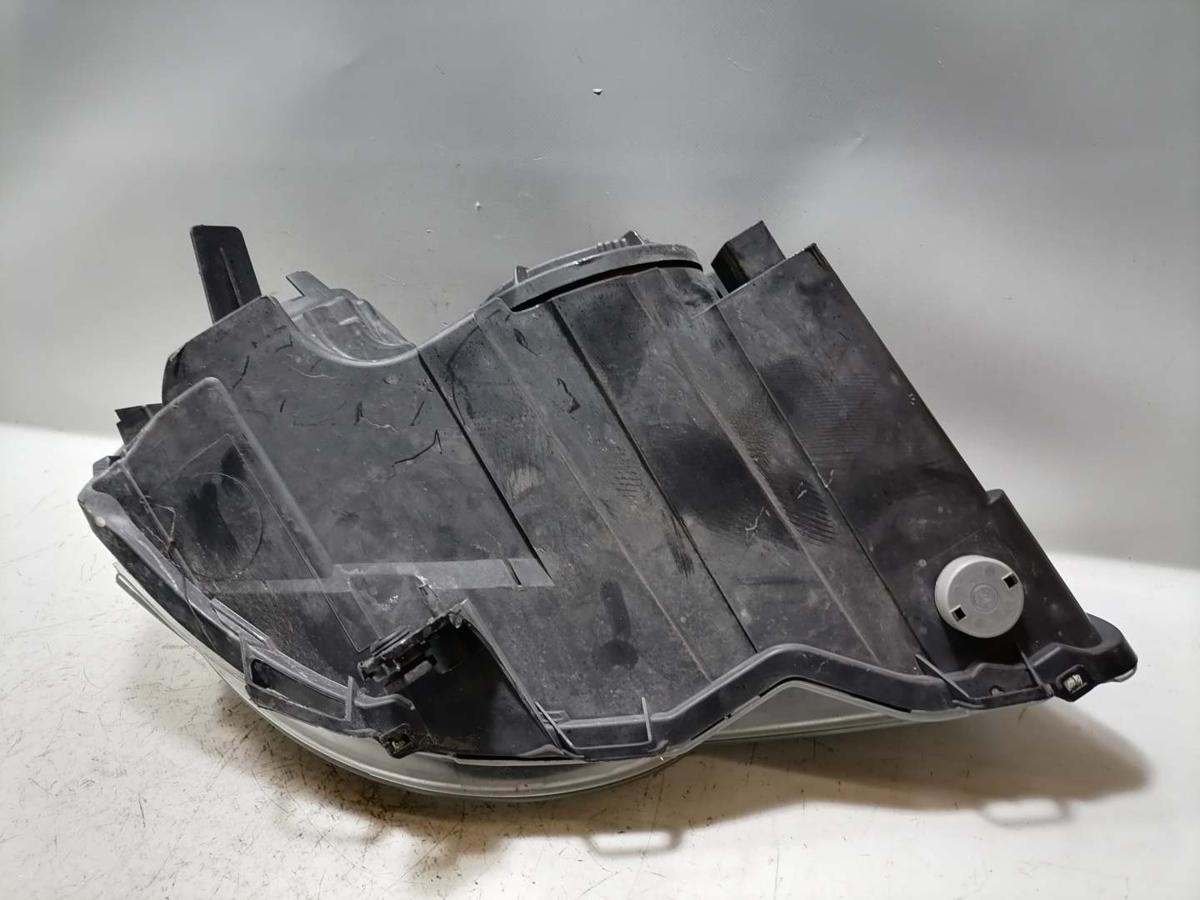 VW Polo 9N3 original Scheinwerfer vorn links Halogen Bj.2008